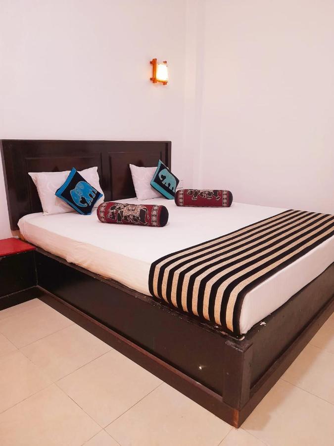 Heritage Rangiri Villa Dambulla Exterior photo